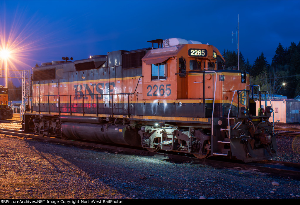 BNSF 2265